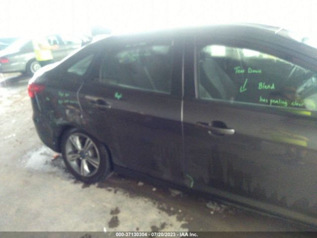 1FADP3FE0HL208364 Ford FOCUS SE
