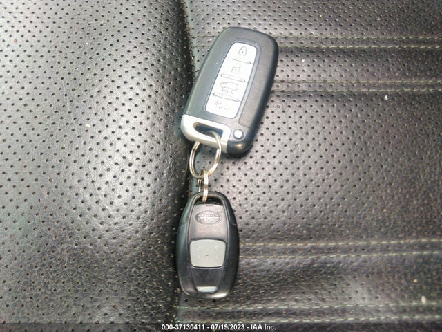 2012 KIA SORENTO SX VIN: 5XYKWDA29CG228477