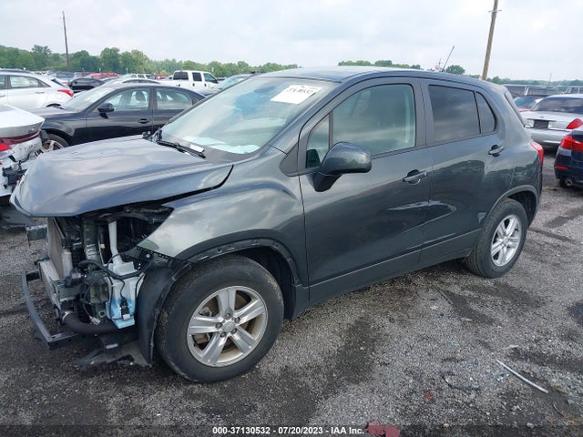 Chevrolet TRAX LS 2020 3GNCJKSB9LL262263 Image 2