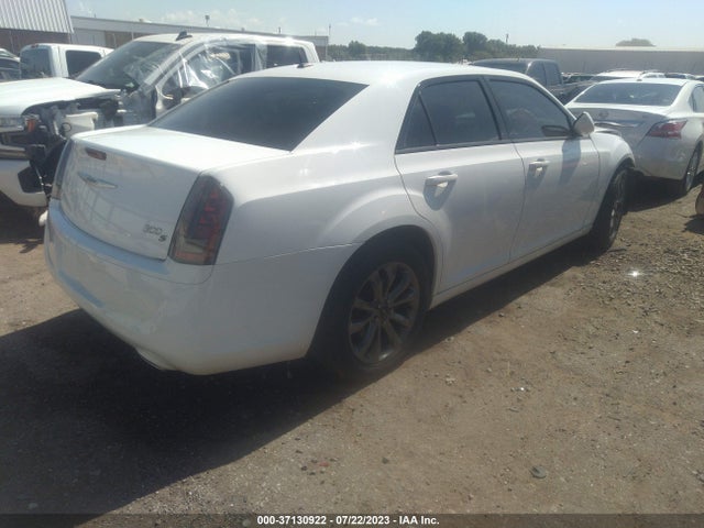 2C3CCAGG5EH311900 Chrysler 300 300s