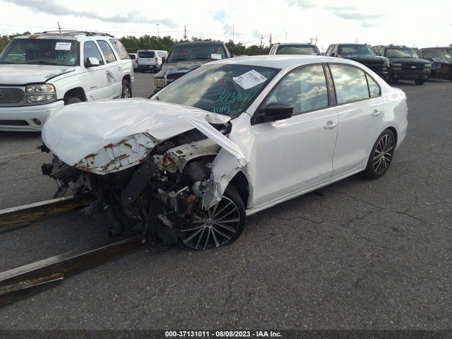 3VWD17AJ2FM417475 Volkswagen Jetta Sedan 1.8t Sport