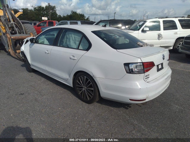 3VWD17AJ2FM417475 Volkswagen Jetta Sedan 1.8t Sport