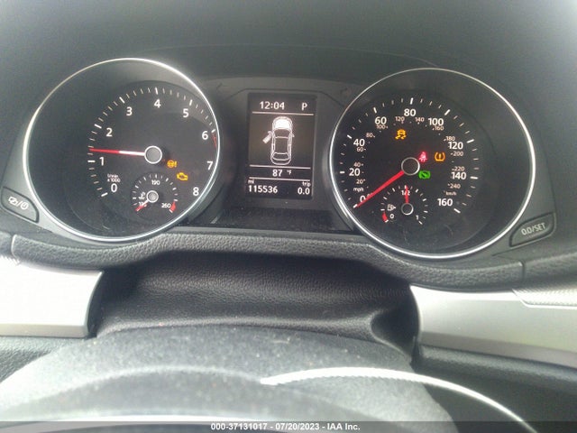 1VWAT7A33GC011447 Volkswagen Passat 1.8t S