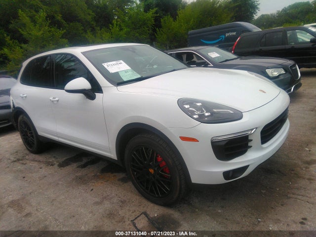2017 PORSCHE CAYENNE WP1AB2A25HLA53067 Photo 0