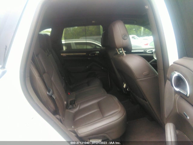 2017 PORSCHE CAYENNE WP1AB2A25HLA53067 Photo 7