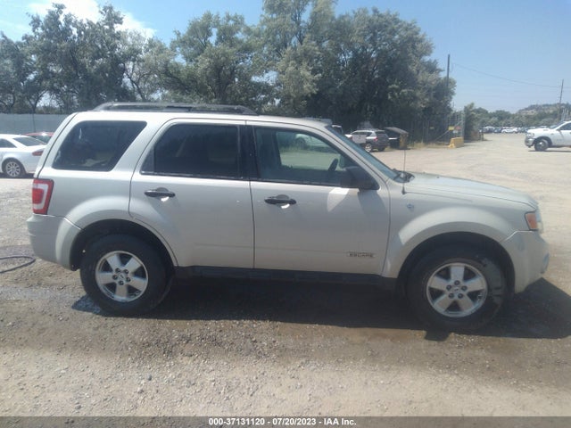 2008 FORD ESCAPE XLT VIN: 1FMCU93138KA95112