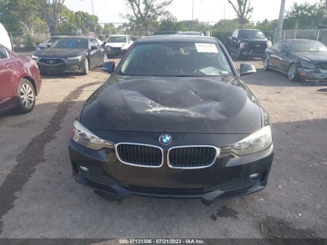 WBA3B1G59FNT03673 BMW 3 Series 320i