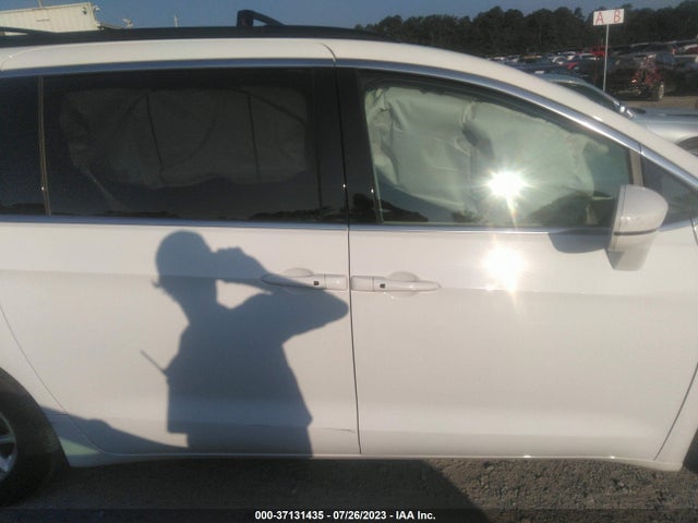 2C4RC1BG5NR169023 Chrysler Pacifica Touring L