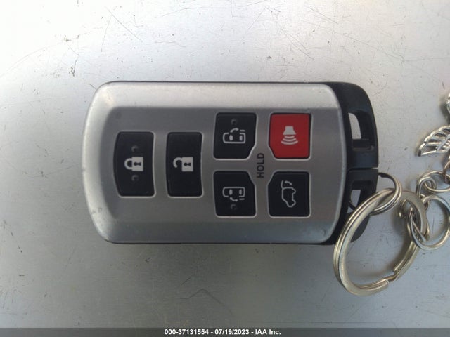 Toyota Sienna Xle Auto Access 2020 5TDYZ3DC6LS076628 Image 3