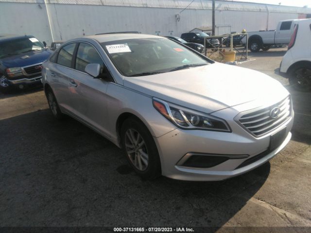 2017 Hyundai Sonata 2.4l მანქანა იყიდება აუქციონზე, vin: 5NPE24AF9HH557594, აუქციონის ნომერი: 37131665