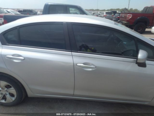 19XFB2F52FE084518 Honda Civic Sedan Lx