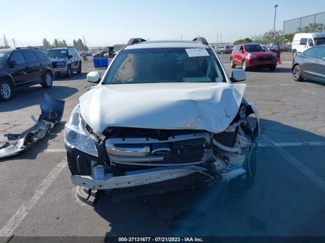 4S4BRBLCXE3224975 Subaru Outback 2.5i Limited