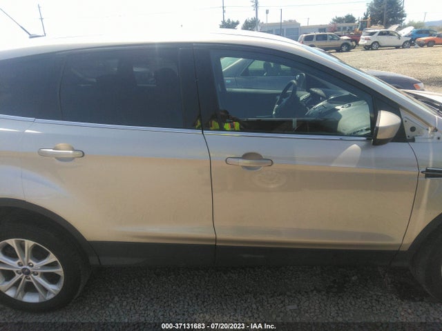 Ford ESCAPE SE 2017 1FMCU9GD4HUE44769 Image 6