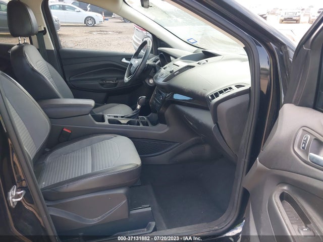 1FMCU0GD9HUC65381 Ford ESCAPE SE