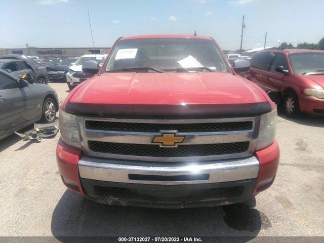 2011 CHEVROLET SILVERADO 1500 LT VIN: 3GCPCSE09BG272135