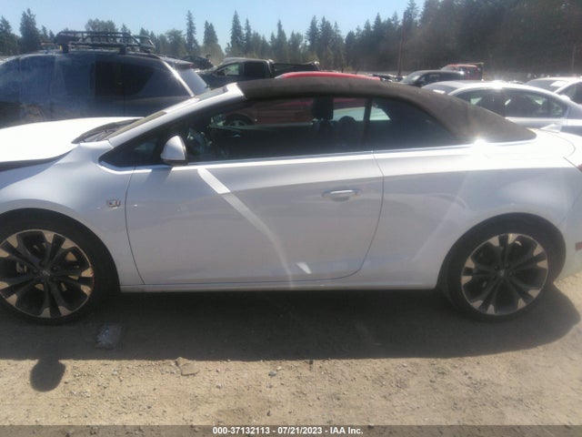 2018 Buick Cascada, VIN: W04WH3N51JG052569