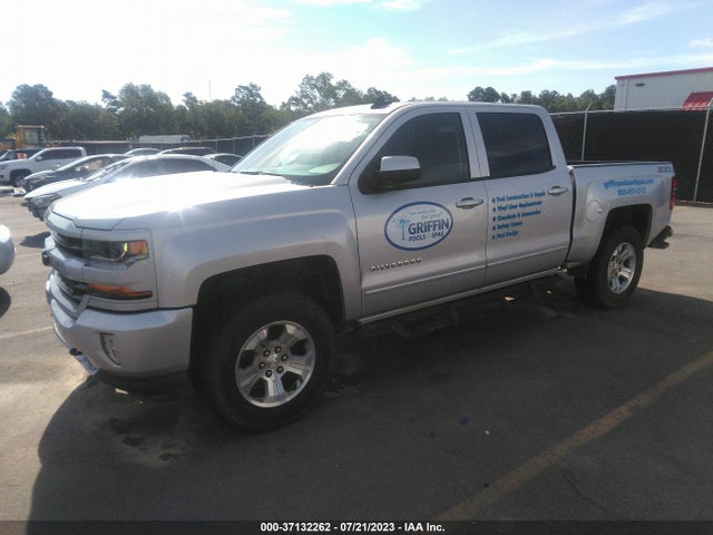 Chevrolet Silverado 1500 Lt 2018 3GCUKREC8JG533410 Image 2