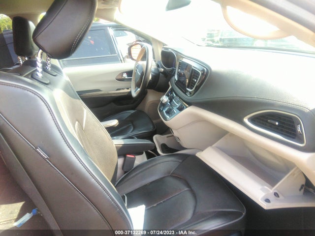 2C4RC1GG5KR652967 Chrysler Pacifica Limited