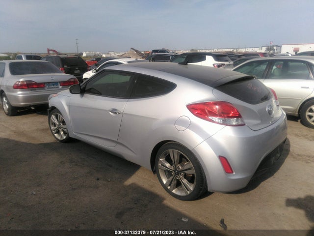 Hyundai Veloster Value Edition 2017 KMHTC6AD6HU317936 Image 3