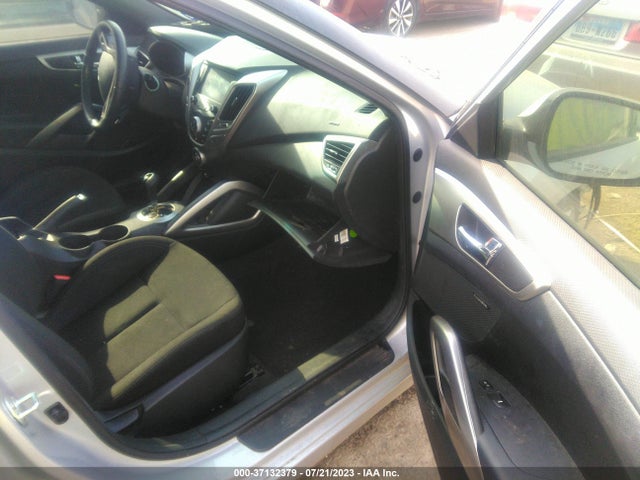 Hyundai Veloster Value Edition 2017 KMHTC6AD6HU317936 Image 5