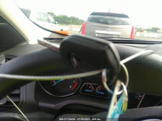 1FMCU0GX9FUC90577 Ford ESCAPE SE