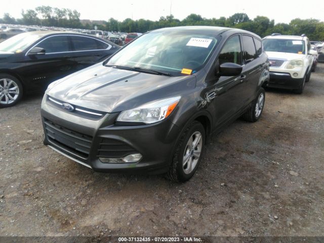 1FMCU0GX9FUC90577 Ford ESCAPE SE