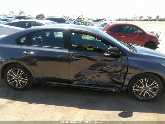 3KPF54ADXNE496136 KIA Forte Gt-line
