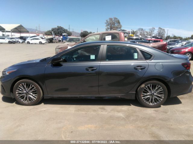 3KPF54ADXNE496136 KIA Forte Gt-line