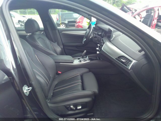 WBAJE7C57KG892809 BMW 5 Series 540i Xdrive