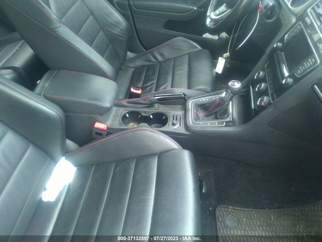 3VW5T7AU8FM007806 Volkswagen Golf Gti Se