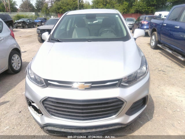 Chevrolet TRAX LS 2018 3GNCJKSB6JL363211 Image 11