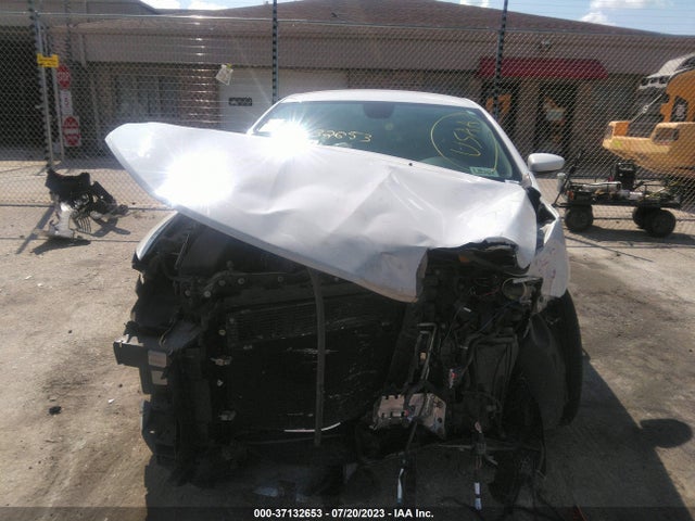 1C3CCCAB0FN693660 Chrysler 200 Limited