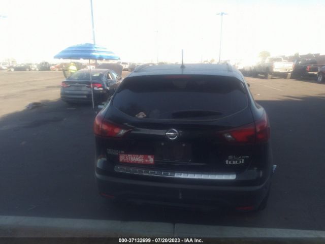 JN1BJ1CR7HW137406 Nissan Rogue Sport Sl