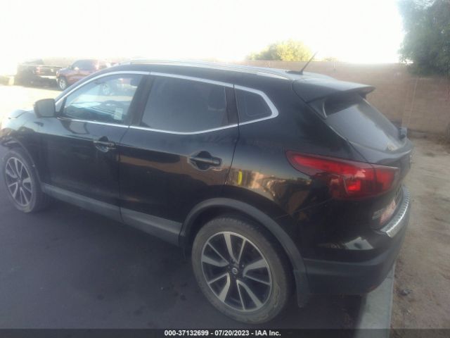 JN1BJ1CR7HW137406 Nissan Rogue Sport Sl