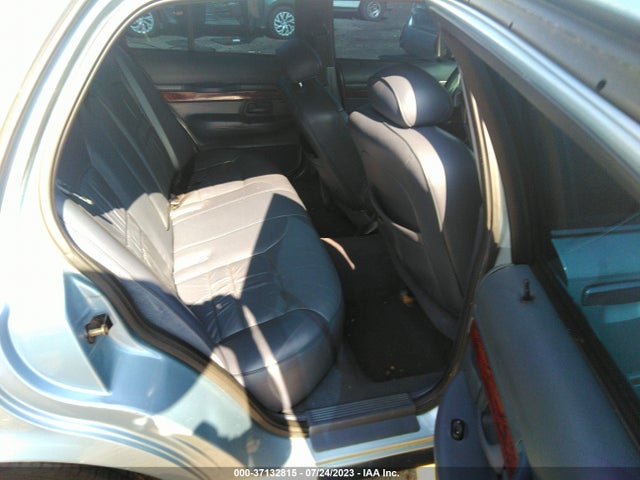 2002 MERCURY GR MARQ VIN: 2MEFM75W82X649441
