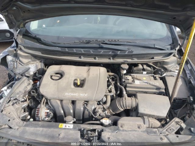 3KPFL4A72JE186055 KIA FORTE S