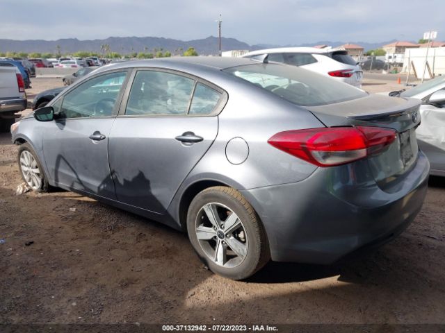 3KPFL4A72JE186055 KIA FORTE S