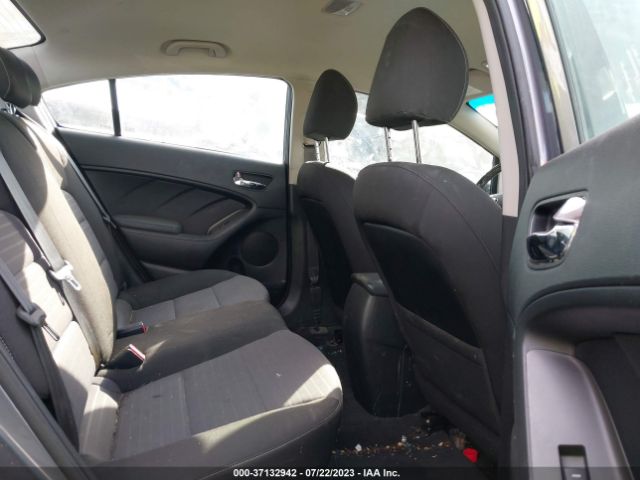 3KPFL4A72JE186055 KIA FORTE S