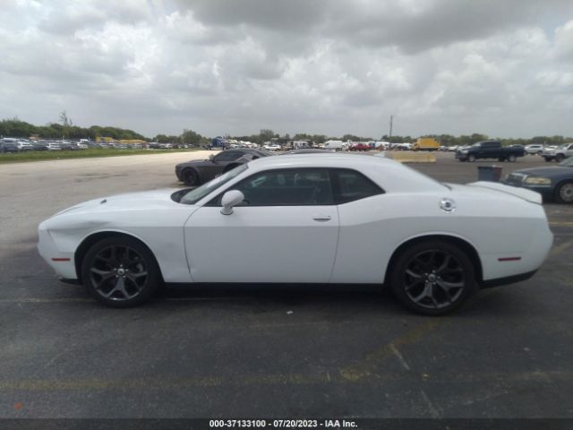 2C3CDZAG2JH232845 Dodge Challenger Sxt Plus
