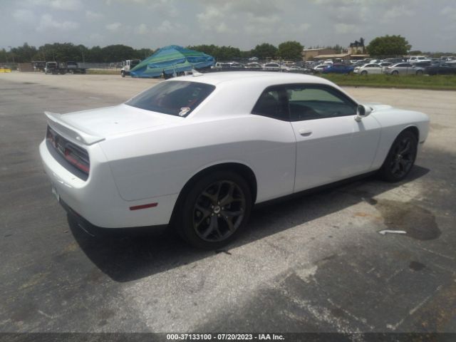2C3CDZAG2JH232845 Dodge Challenger Sxt Plus