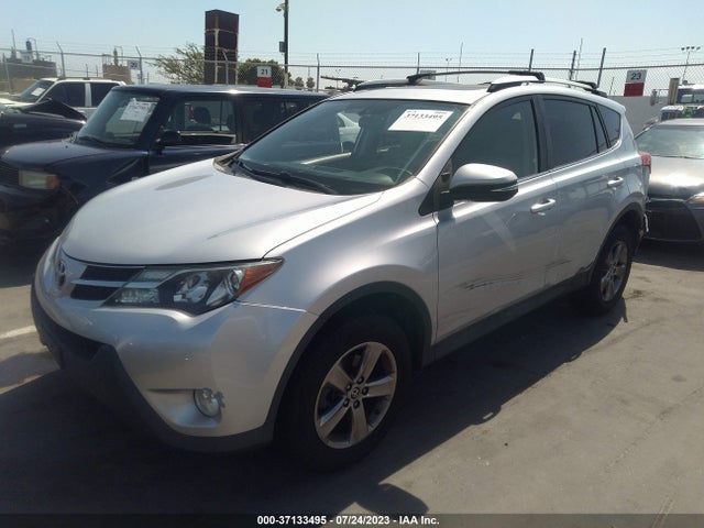 Toyota Rav4 Xle 2015 JTMWFREVXFD070348 Image 2