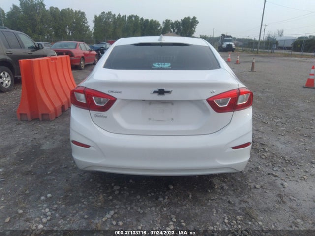 Chevrolet CRUZE LT 2017 1G1BE5SM7H7238883 Image 8