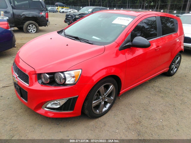 Chevrolet Sonic Rs 2014 1G1JH6SB1E4108361 Image 2