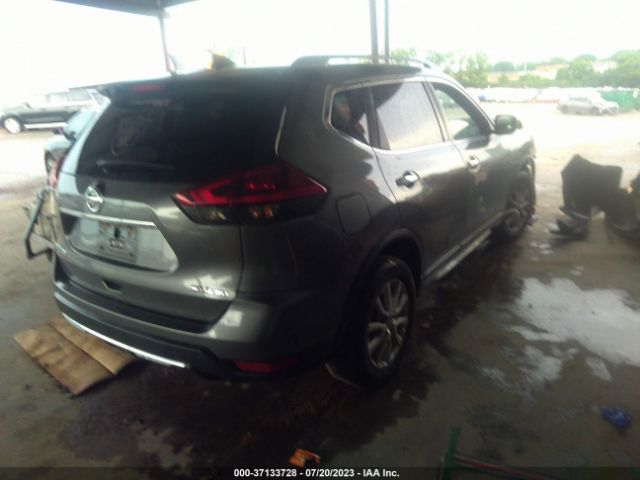 5N1AT2MV7JC703815 Nissan ROGUE SV