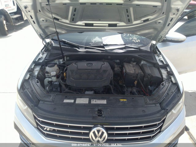 1VWAA7A3XJC016027 Volkswagen Passat 2.0t S/r-line