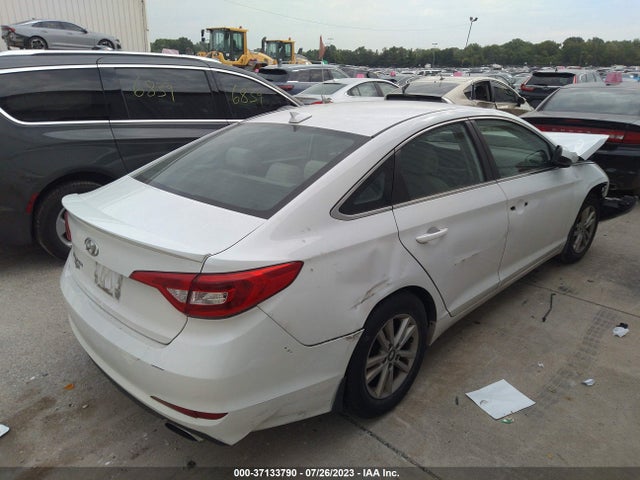 2015 HYUNDAI SONATA SE VIN: 5NPE24AF3FH176188