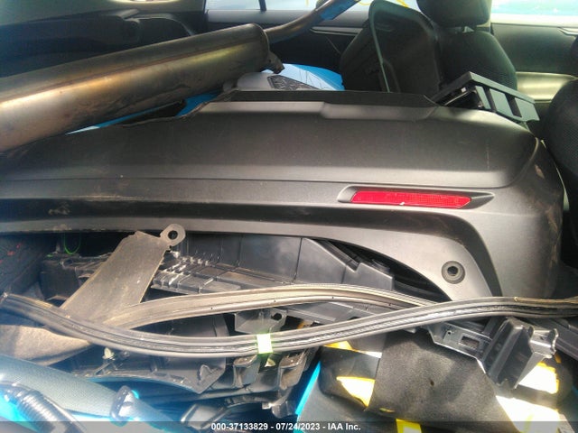 2019 TOYOTA RAV4 HYBRID LE VIN: JTMLWRFV8KD031186