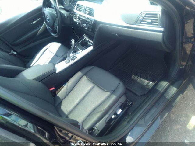 WBA8A3C5XJA487158 BMW 3 Series 320i Xdrive