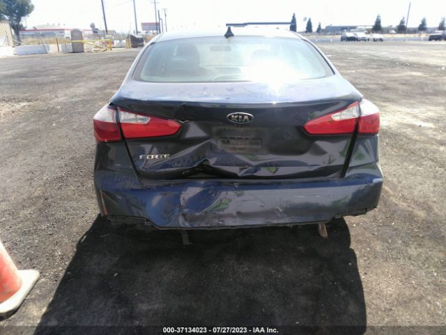 KNAFX4A66G5488851 KIA FORTE LX