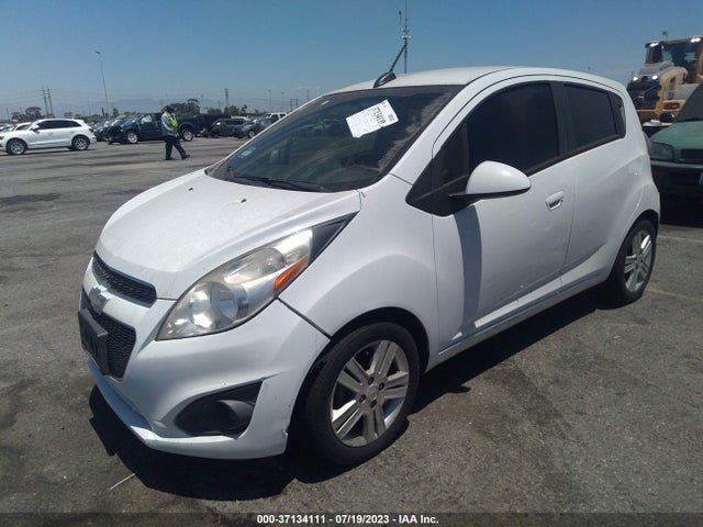 Chevrolet Spark Lt 2015 KL8CD6S96FC718877 Image 2